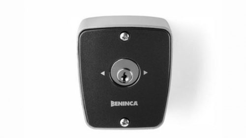 BENINCA - kültéri kulcsos kapcsoló, 2 mikrokapcsolós, fém házban (TOKEY)